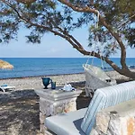 Villa Almyriki *