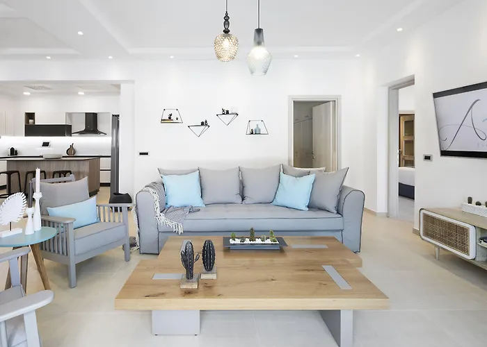 Almyriki Vila Monolithos